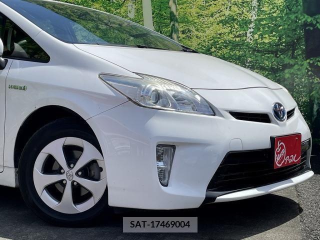 Toyota PRIUS 2015-07 322054-5