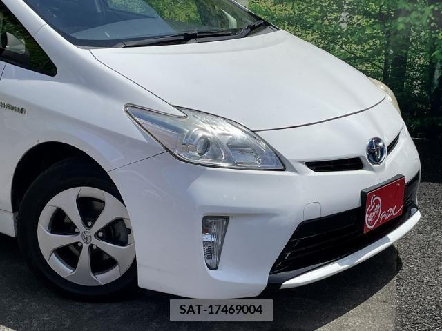 Toyota PRIUS 2015-07 322054-4