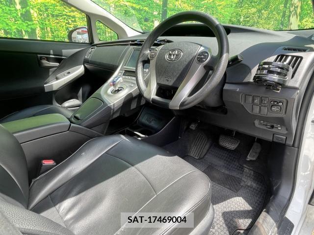 Toyota PRIUS 2015-07 322054-13