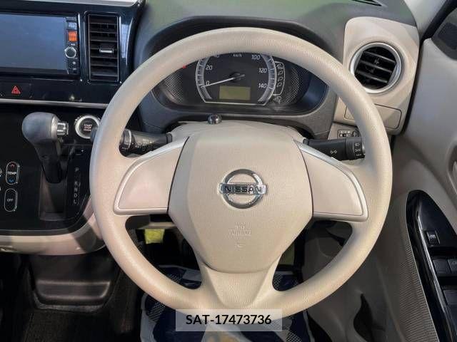 Nissan ROOX 2015-07 323762-11