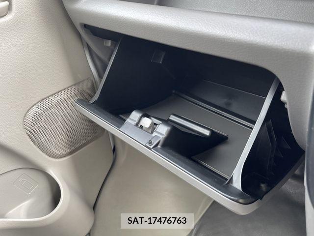 Suzuki EVERY 2017-03 325435-13