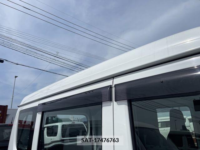 Suzuki EVERY 2017-03 325435-3
