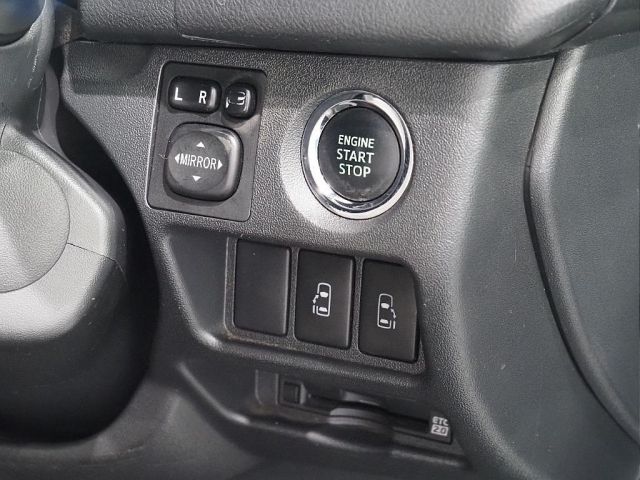 Toyota HIACE VAN 2019-01 19684-19