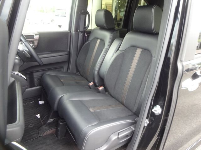 Honda N BOX CUSTOM 2018-10 4049-5