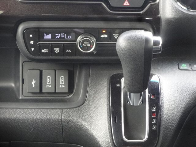 Honda N BOX CUSTOM 2018-10 4049-12