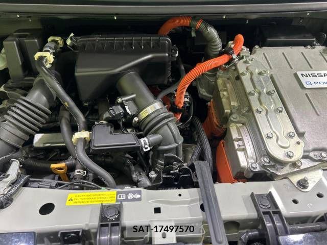 Nissan NOTE 2017-11 305423-18