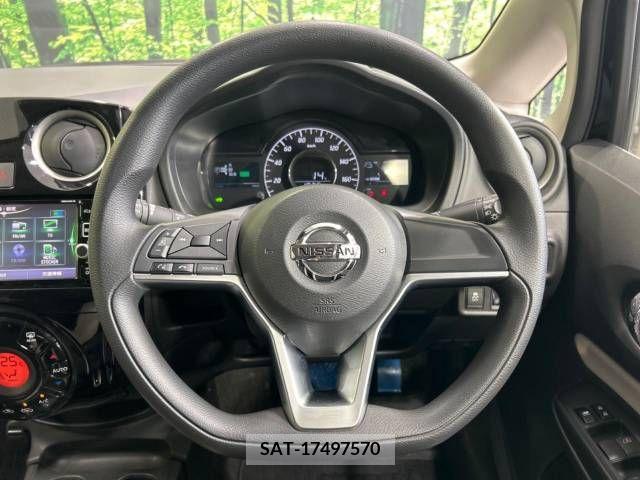 Nissan NOTE 2017-11 305423-11