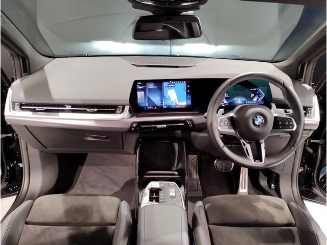 Bmw 2 SERIES 2022-08 12656-1
