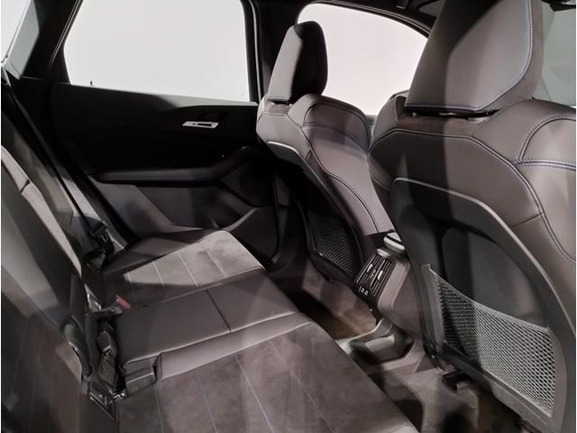 Bmw 2 SERIES 2022-08 12656-12