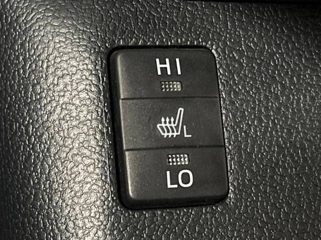 Toyota PRIUS 2018-09 11967-8