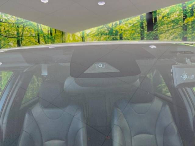Toyota PRIUS 2018-09 11967-6