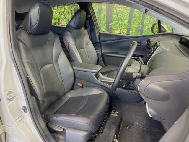 Toyota PRIUS 2018-09 11967-9