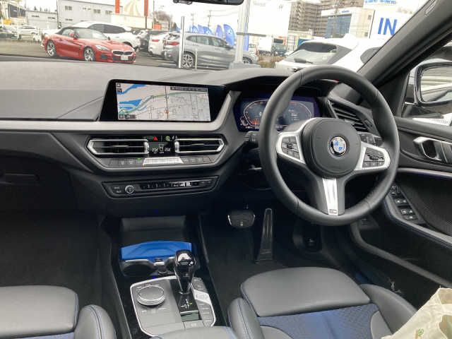 Bmw 1 SERIES 2023-04 28042-1