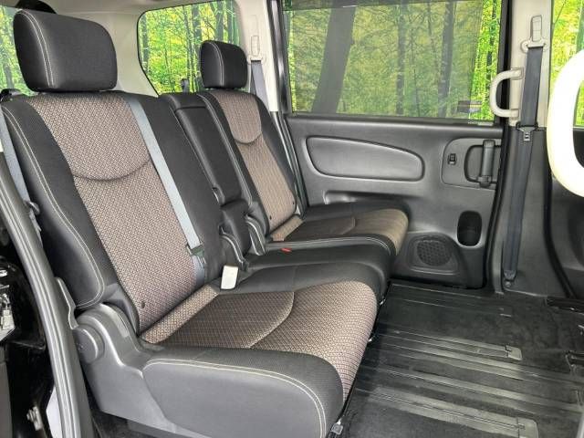 Nissan SERENA 2015-01 11941-9