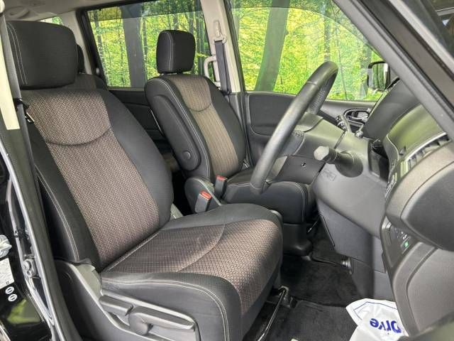 Nissan SERENA 2015-01 11941-8