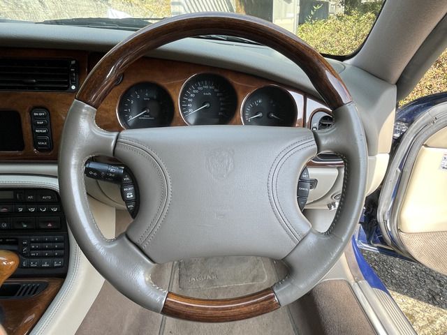 Jaguar XK SERIES 2000-08 1507-4