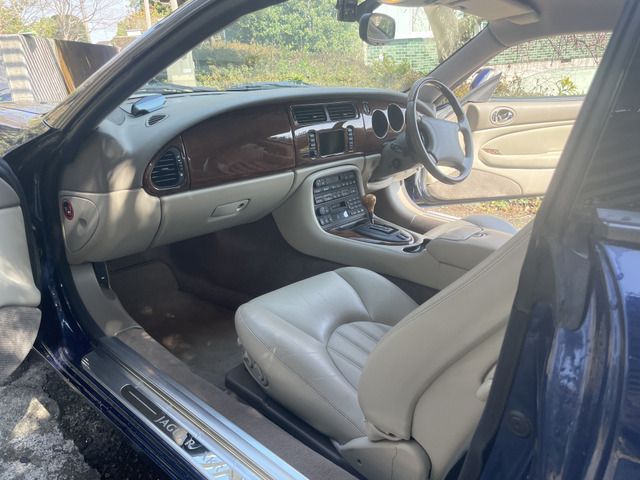 Jaguar XK SERIES 2000-08 1507-10