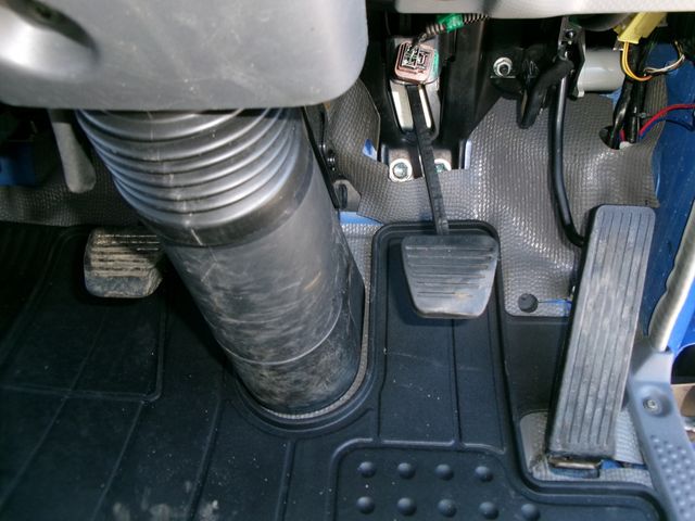 Isuzu ELF TRUCK 2007-08 188419-13