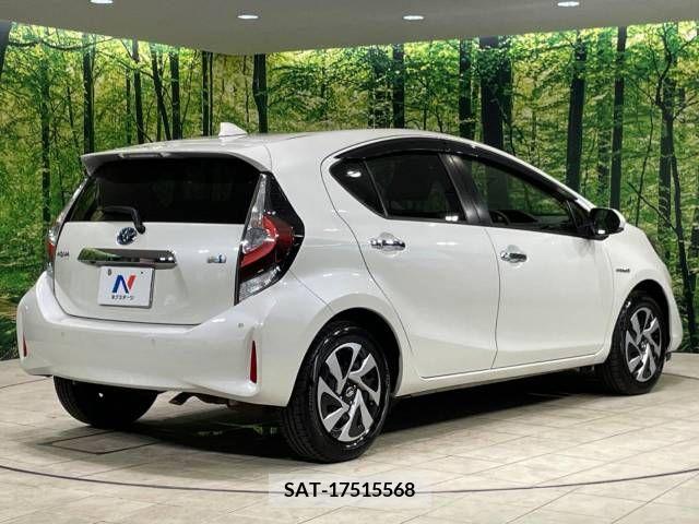 Toyota AQUA 2019-10 356155-17
