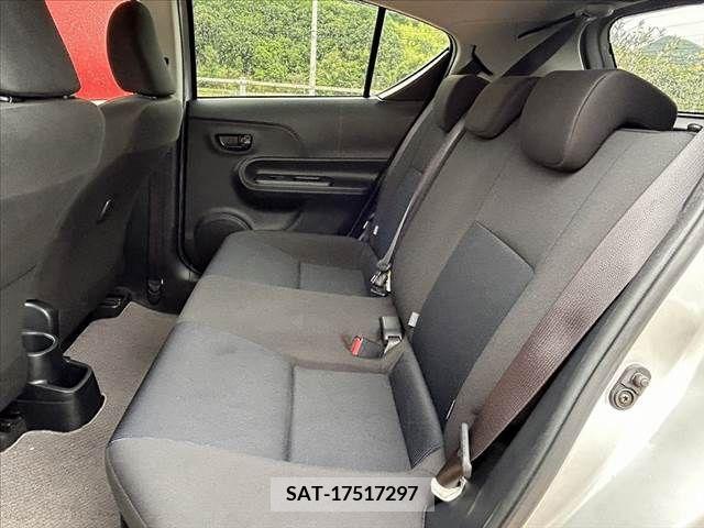 Toyota AQUA 2017-03 260477-17