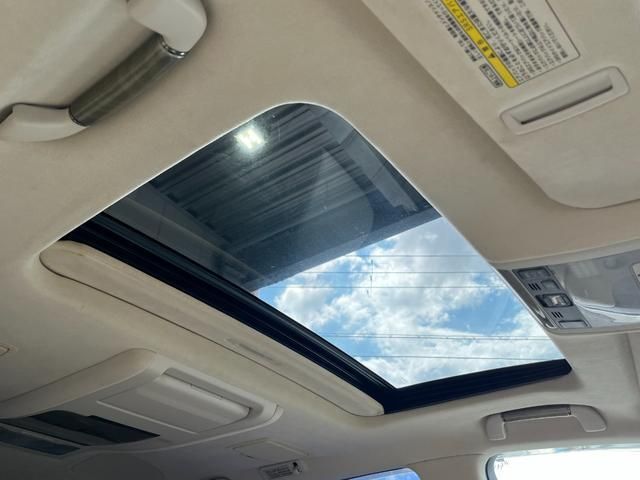 Lexus LS 2011-03 184668-4