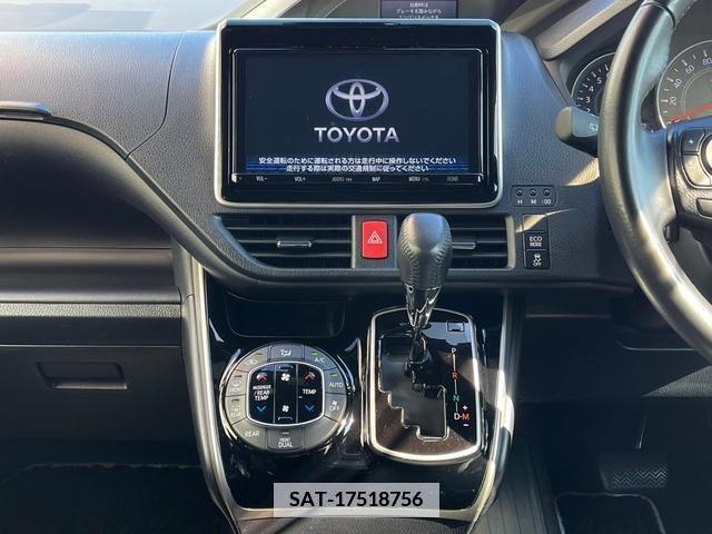 Toyota VOXY 2020-11 346677-1