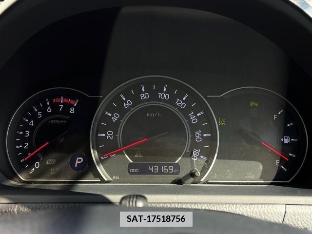 Toyota VOXY 2020-11 346677-8