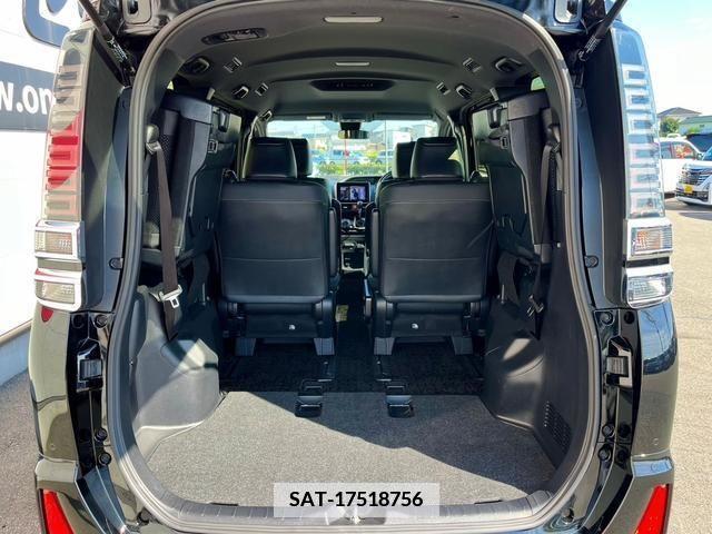 Toyota VOXY 2020-11 346677-7