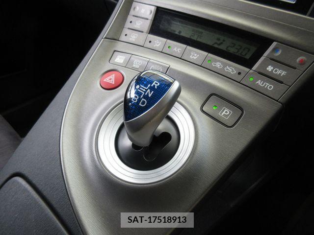 Toyota PRIUS PHV 2012-09 201165-17