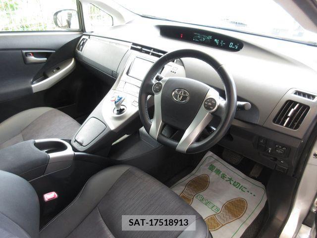 Toyota PRIUS PHV 2012-09 201165-6