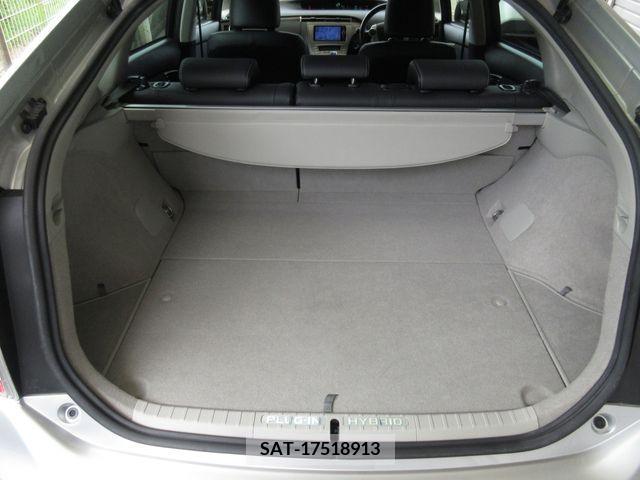 Toyota PRIUS PHV 2012-09 201165-9