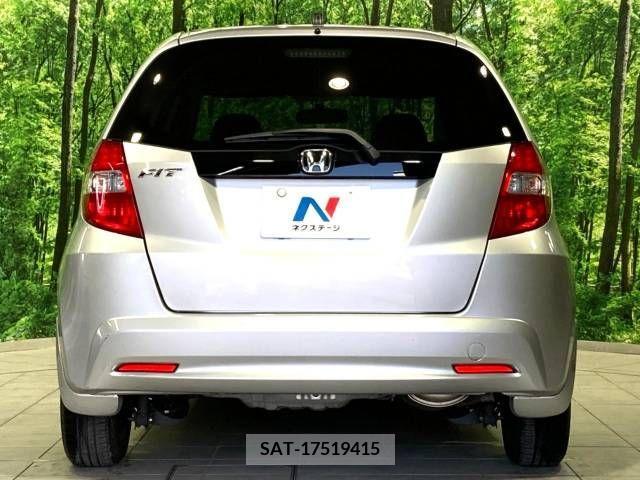 Honda FIT 2011-06 269468-13