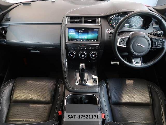Jaguar E-PACE 2019-03 233510-1