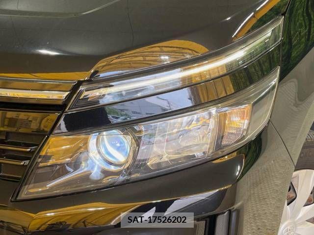 Toyota VOXY 2016-02 394952-12