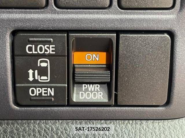 Toyota VOXY 2016-02 394952-3
