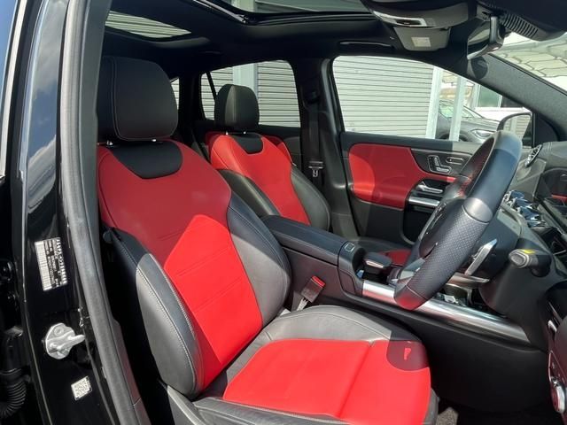 Mercedes Benz GLA-CLASS 2020-10 11214-12