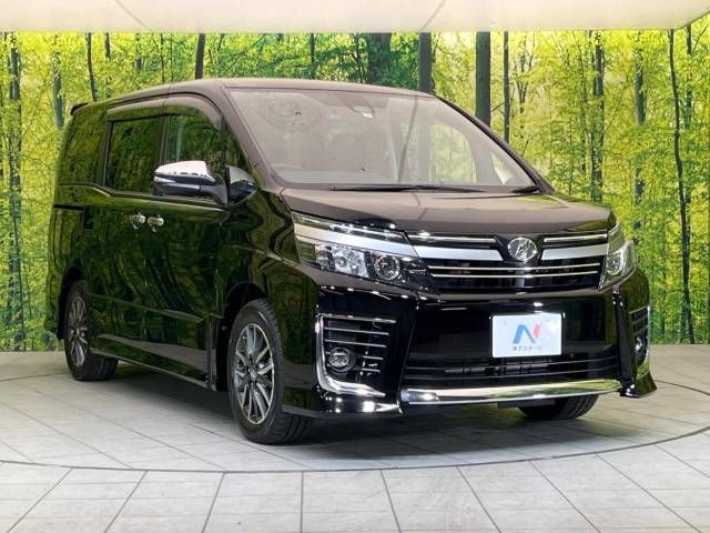 Toyota VOXY 2017-05 192503-17