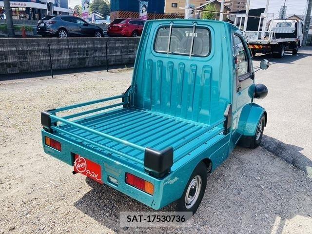 Daihatsu MIDGET II 1996-01 246843-4