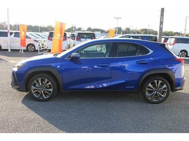 Lexus UX 2020-03 191855-6