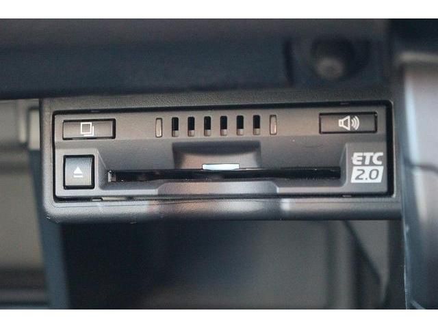Lexus UX 2020-03 191855-4