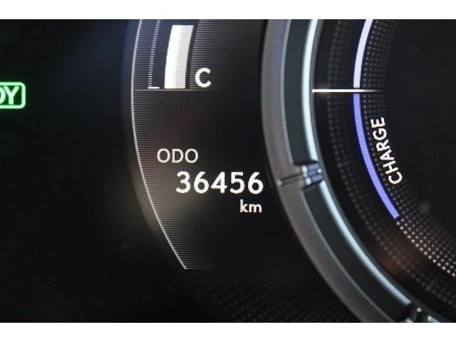 Lexus UX 2020-03 191855-18