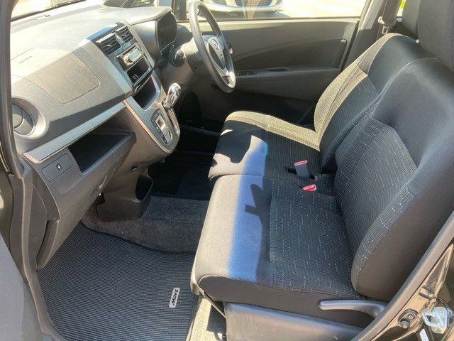 Daihatsu MOVE 2013-06 6958-12