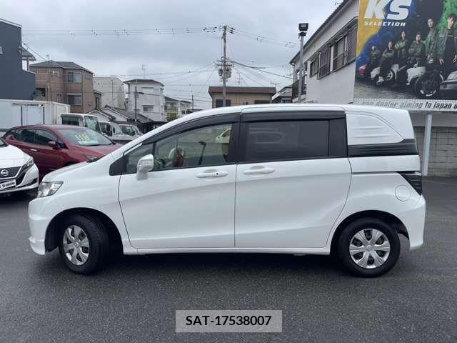 Honda FREED SPIKE 2014-08 270674-4