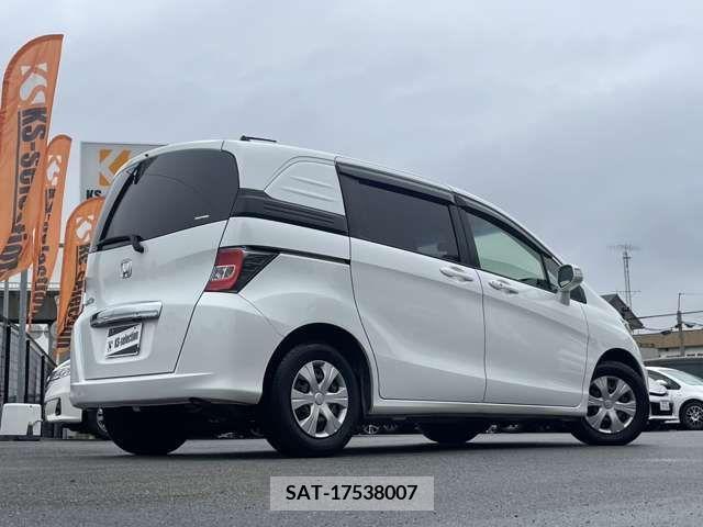 Honda FREED SPIKE 2014-08 270674-1