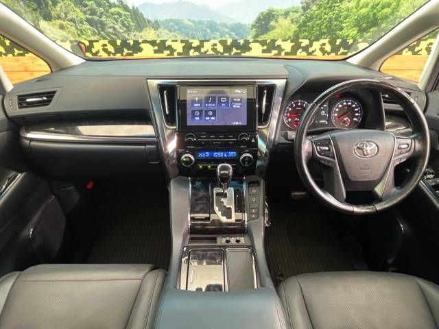 Toyota ALPHARD 2021-04 10688-1