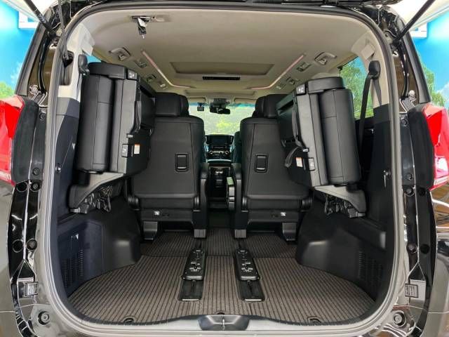 Toyota ALPHARD 2021-04 10688-12