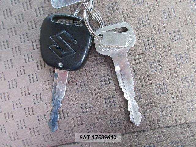 Suzuki EVERY 2012-07 214425-16