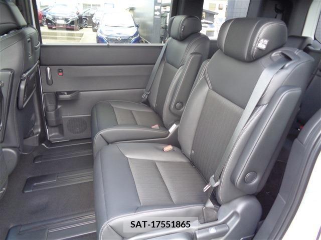 Honda STEP WGN 2023-08 385651-9