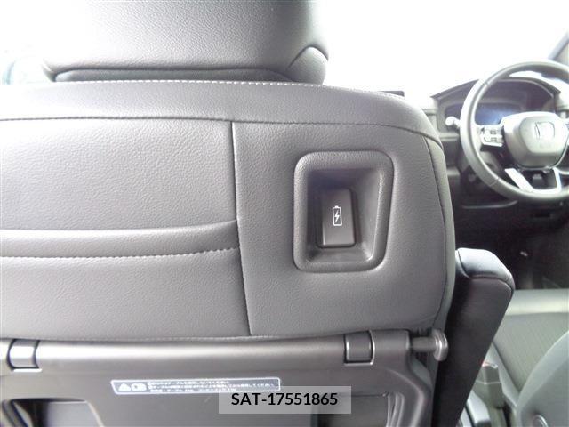 Honda STEP WGN 2023-08 385651-13