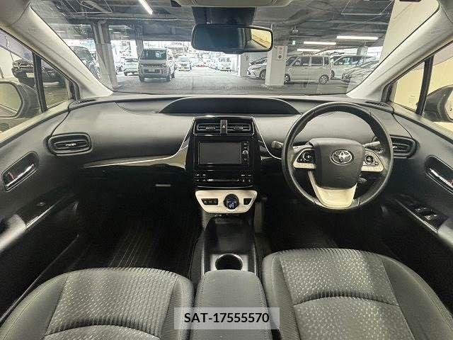 Toyota PRIUS 2017-06 393306-1